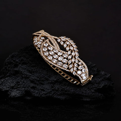 loywisfashion Premium Stylish Bracelet