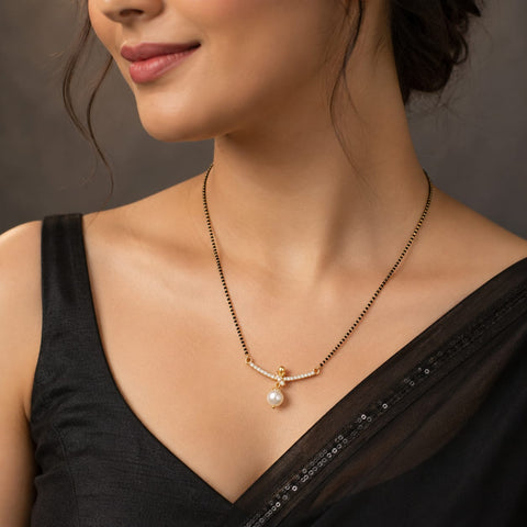 loywisfashion Simple & Beautiful Mangalsutra