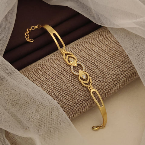 loywisfashion Royal Designer Bracelet Look