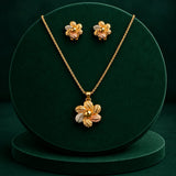 loywisfashion Royal Look Chain Pendant